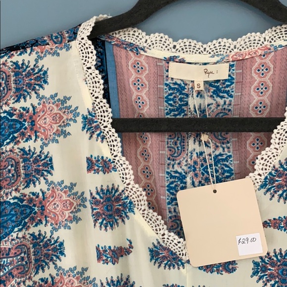 Coverup - Picture 2 of 4